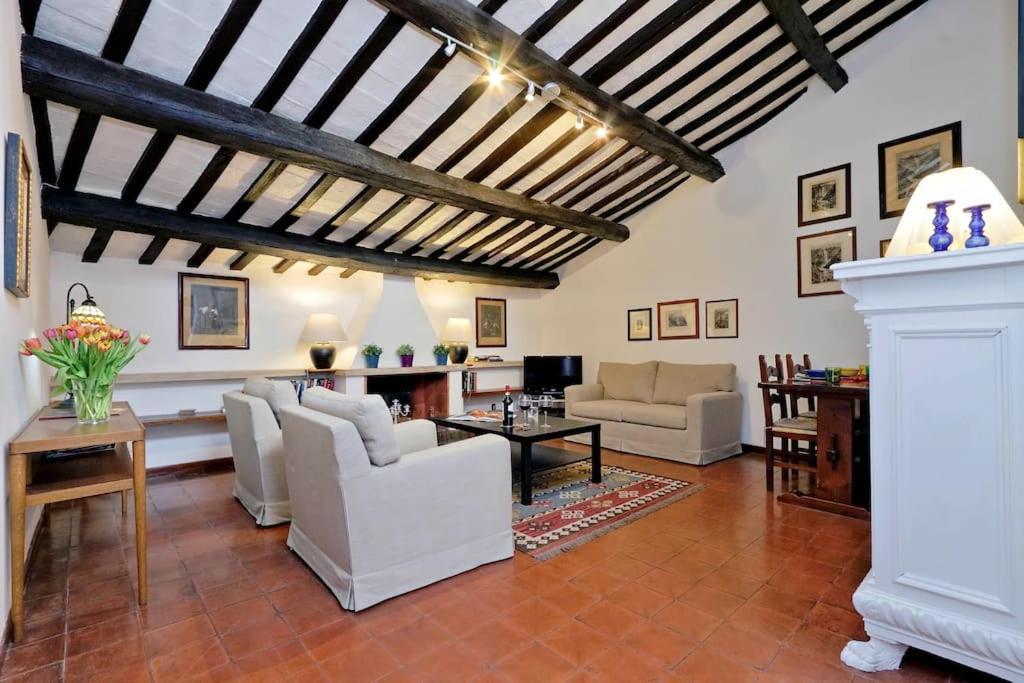 Benedetta21 Apartment